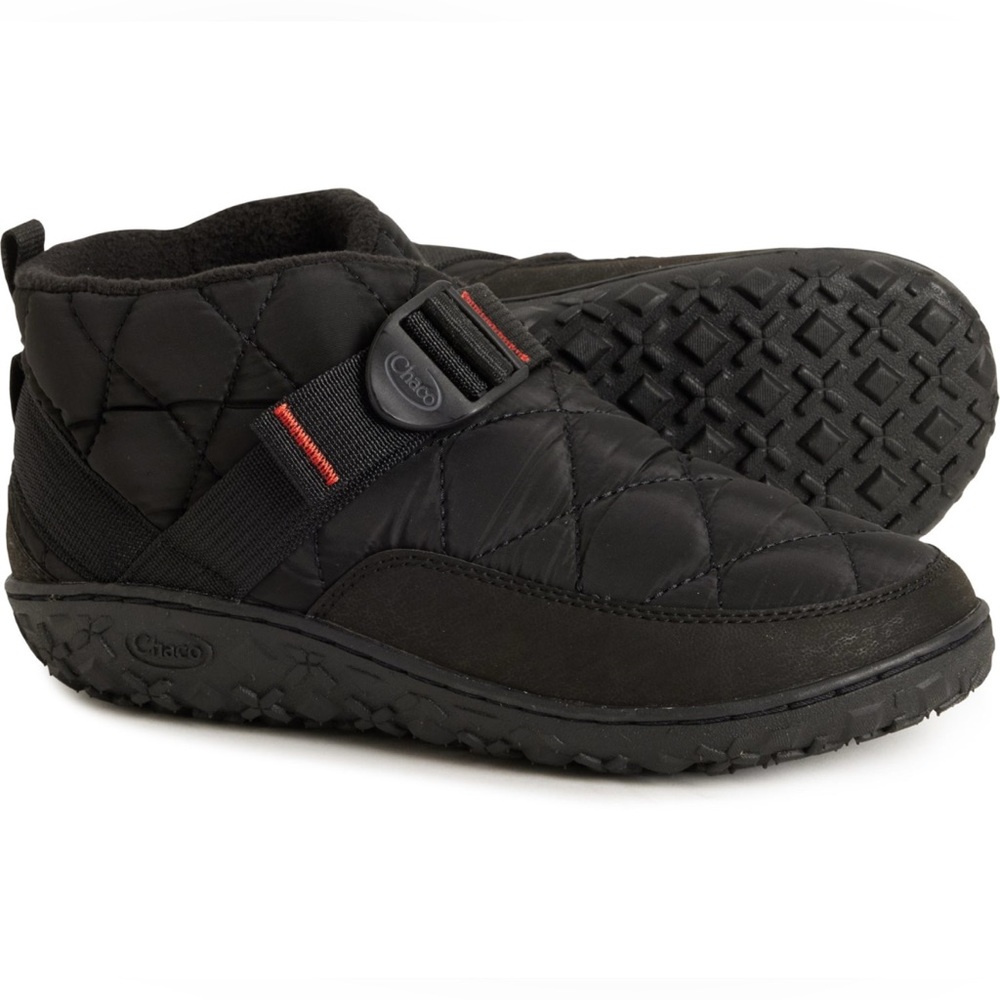 Little boys size 1 Chaco black ramble puff